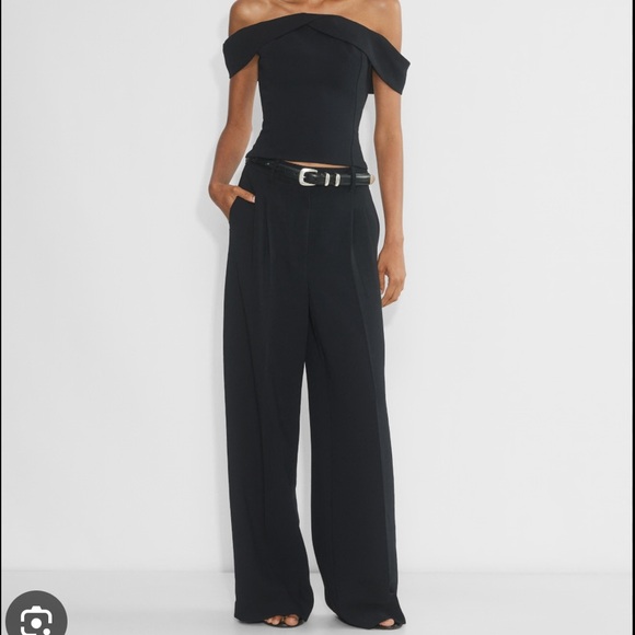 Aritzia Effortless Pant & Queens Top Set - Picture 10 of 13